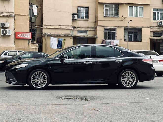 Toyota Camry-4