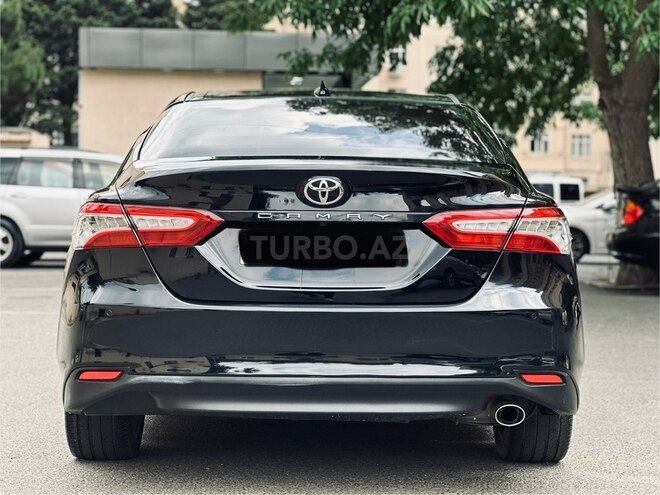 Toyota Camry-8