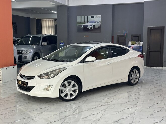 Hyundai Elantra-7