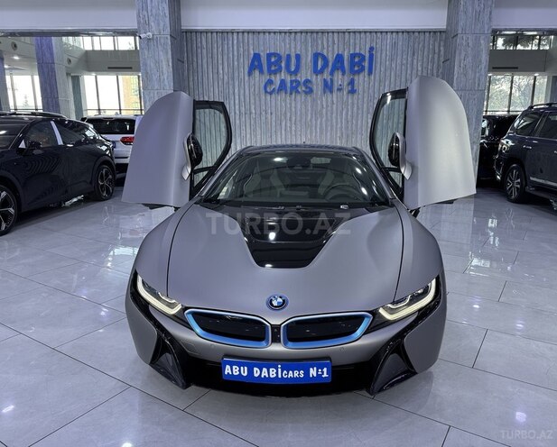 BMW i8-2