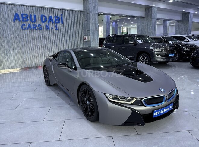 BMW i8-4