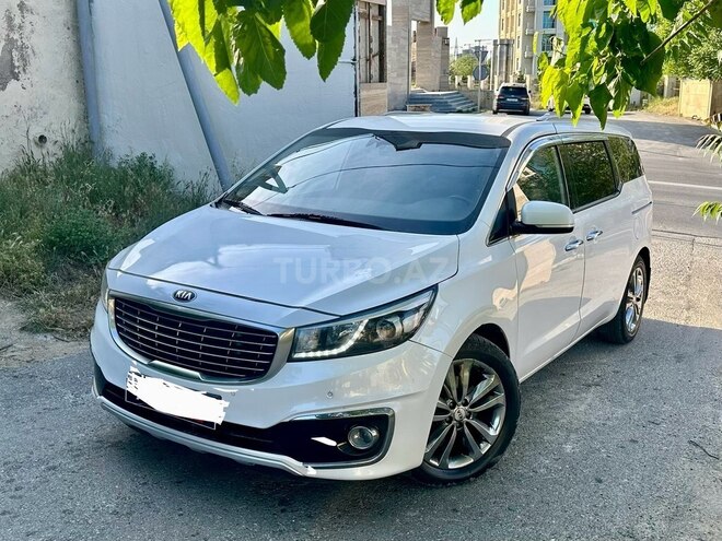 Kia Carnival-3