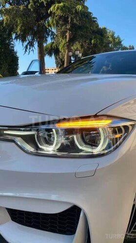 BMW 330-4