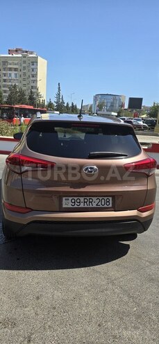 Hyundai Tucson-4