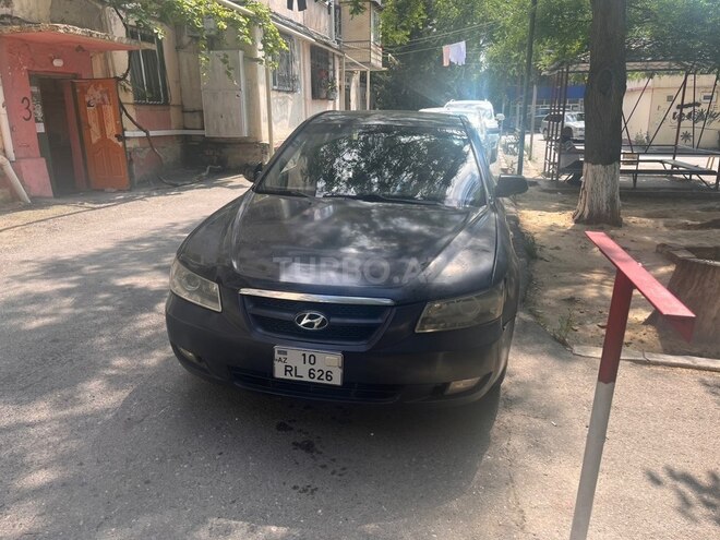Hyundai Sonata-1