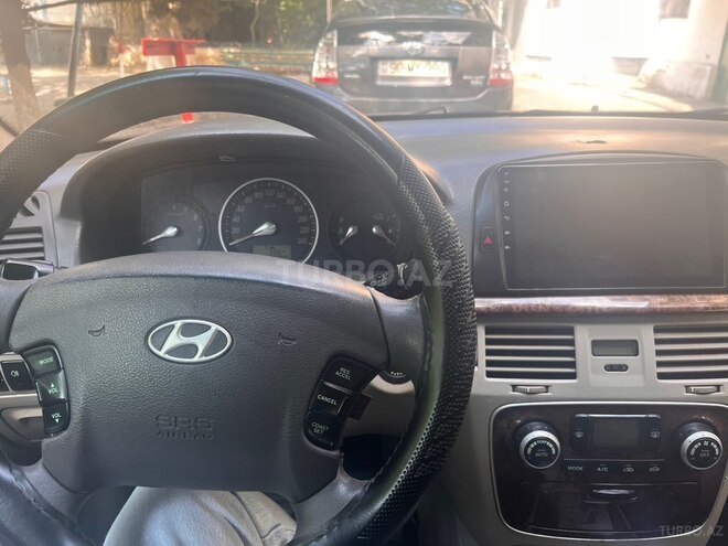 Hyundai Sonata-5