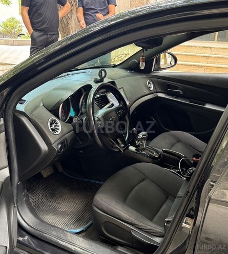 Chevrolet Cruze-6