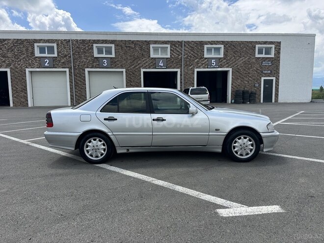Mercedes C 240-2