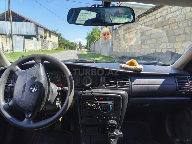 Opel Vectra-2