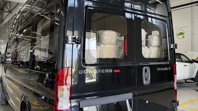 DongFeng Captain V-12