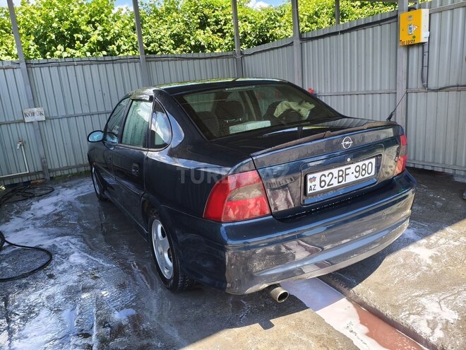 Opel Vectra-6