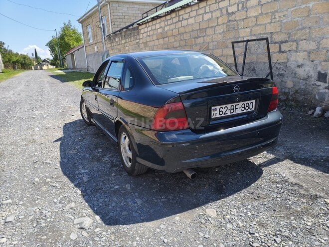 Opel Vectra-3