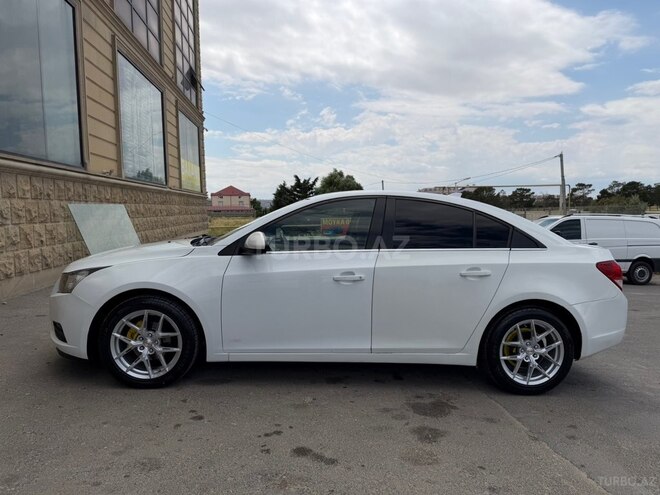 Chevrolet Cruze-8