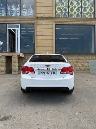 Chevrolet Cruze-2