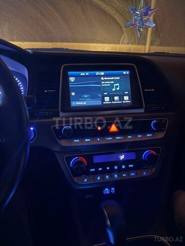 Hyundai Sonata-2