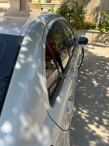 Mercedes E 270-8