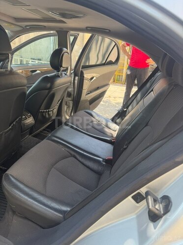 Mercedes E 270-14