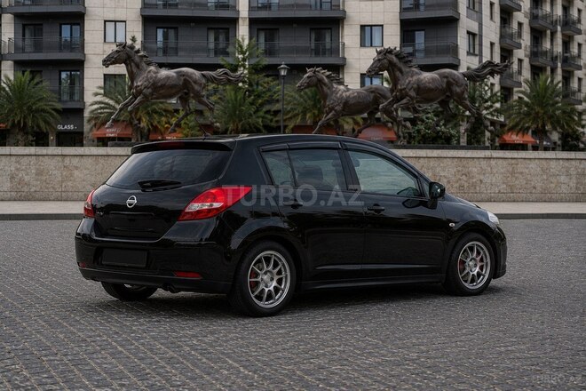 Nissan Tiida-4