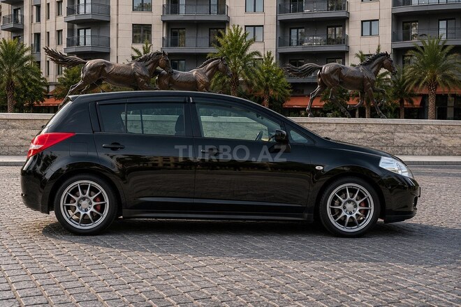 Nissan Tiida-3