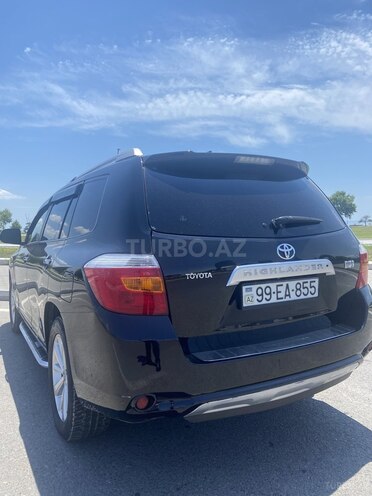 Toyota Highlander-4