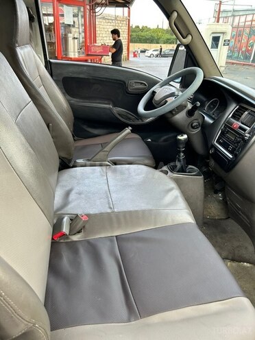 Hyundai H 100-7