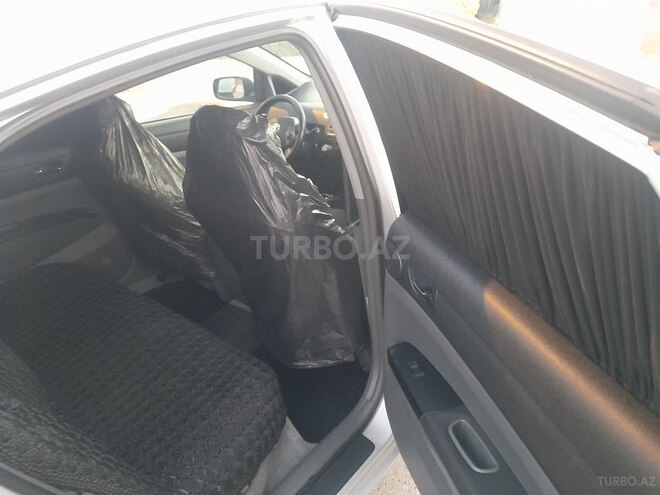 Toyota Prius-8
