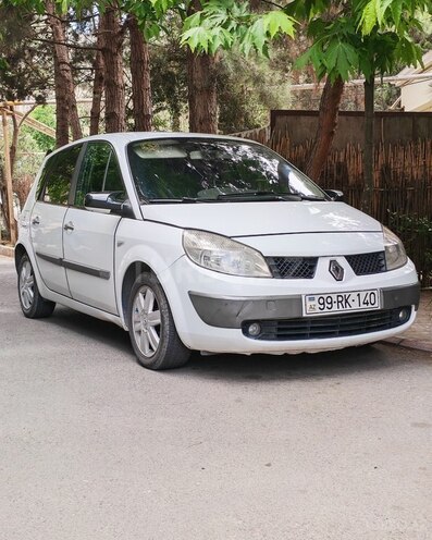Renault Scenic-1