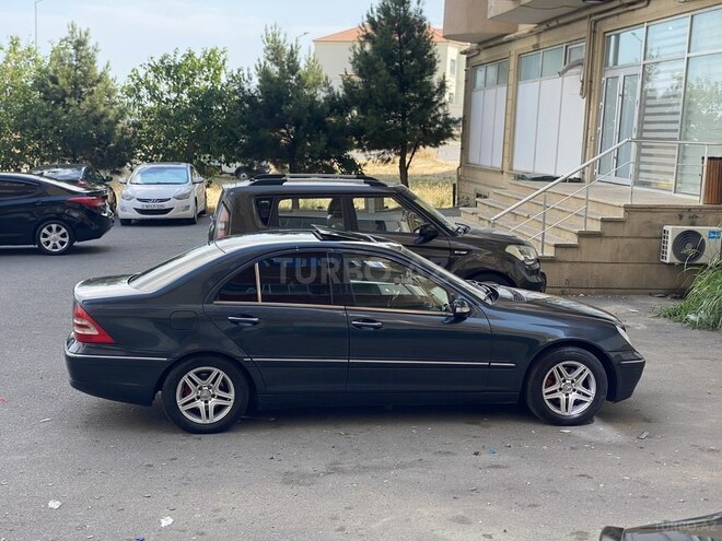 Mercedes C 200-13