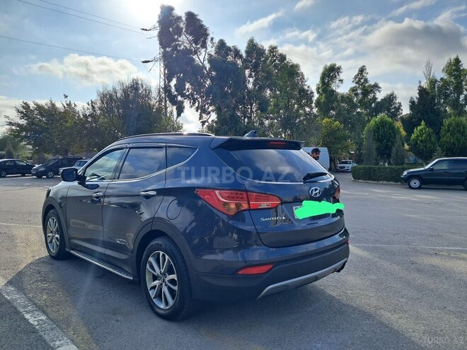 Hyundai Santa Fe-5