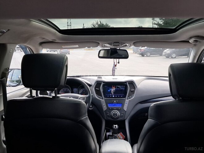 Hyundai Santa Fe-10