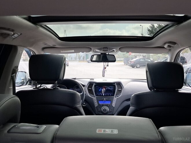 Hyundai Santa Fe-12