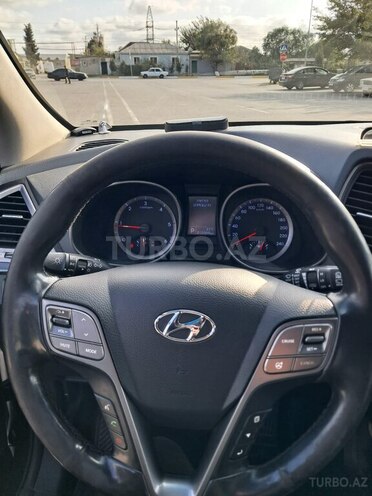Hyundai Santa Fe-20