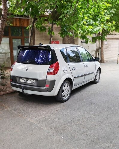 Renault Scenic-4