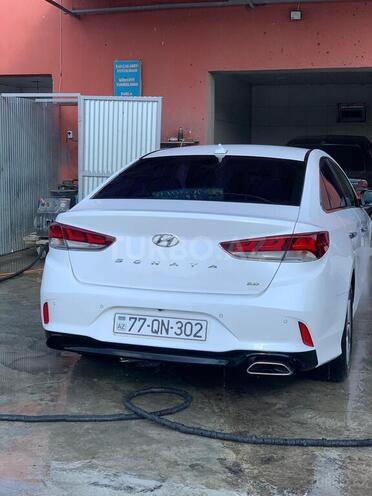 Hyundai Sonata-8