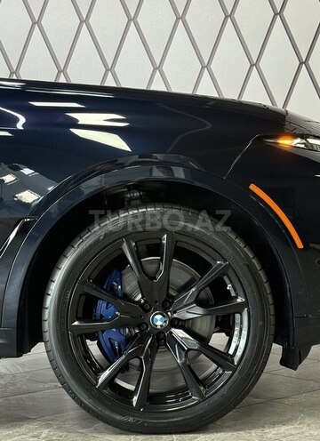 BMW X7-19