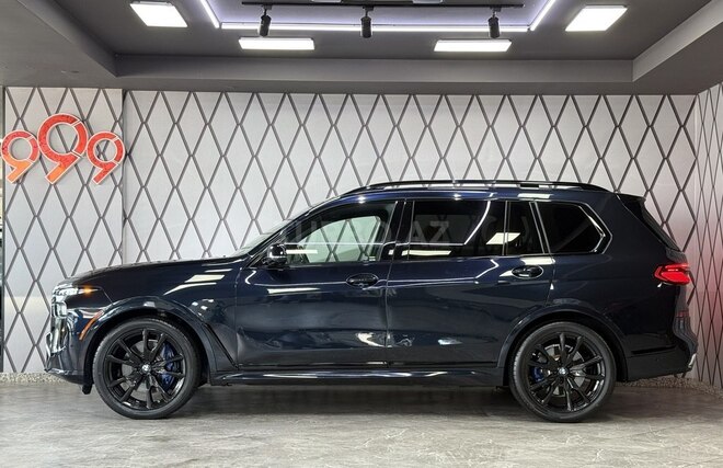 BMW X7-6