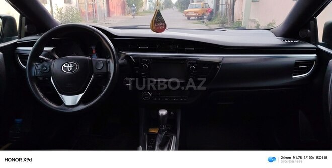Toyota Corolla-10