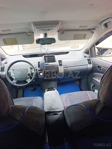 Toyota Prius-6
