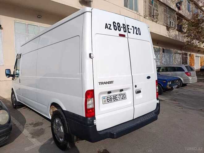 Ford Transit-2