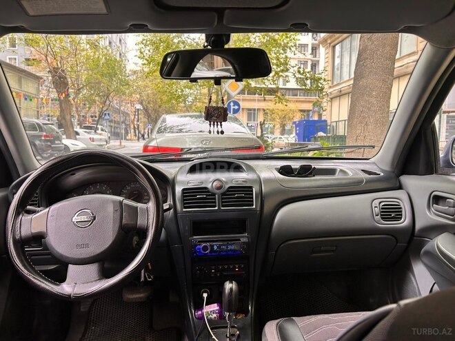 Nissan Sunny-6