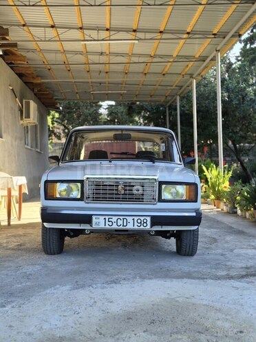 LADA (VAZ) 2107-1