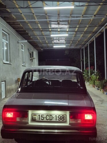 LADA (VAZ) 2107-4
