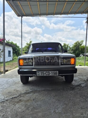 LADA (VAZ) 2107-15