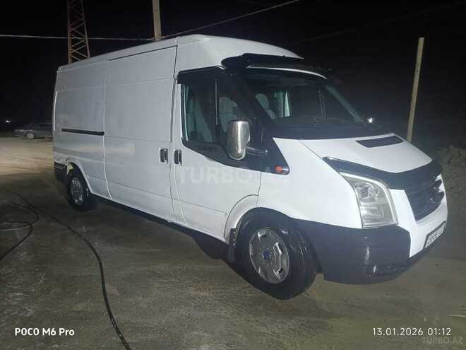 Ford Transit-1