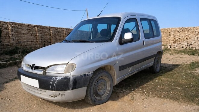Peugeot Partner-1