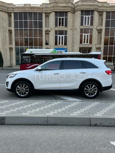 Kia Sorento-4