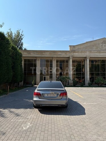 Mercedes E 250-4
