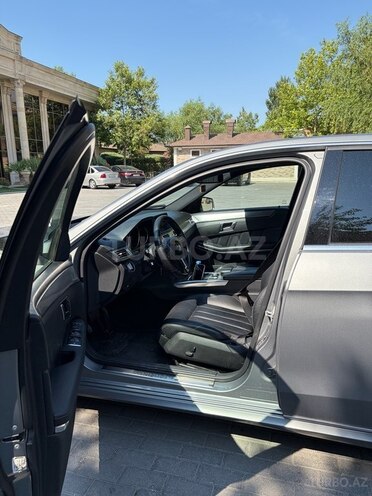Mercedes E 250-6