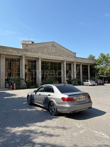 Mercedes E 250-5