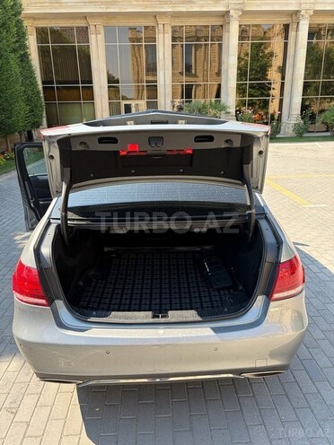 Mercedes E 250-10